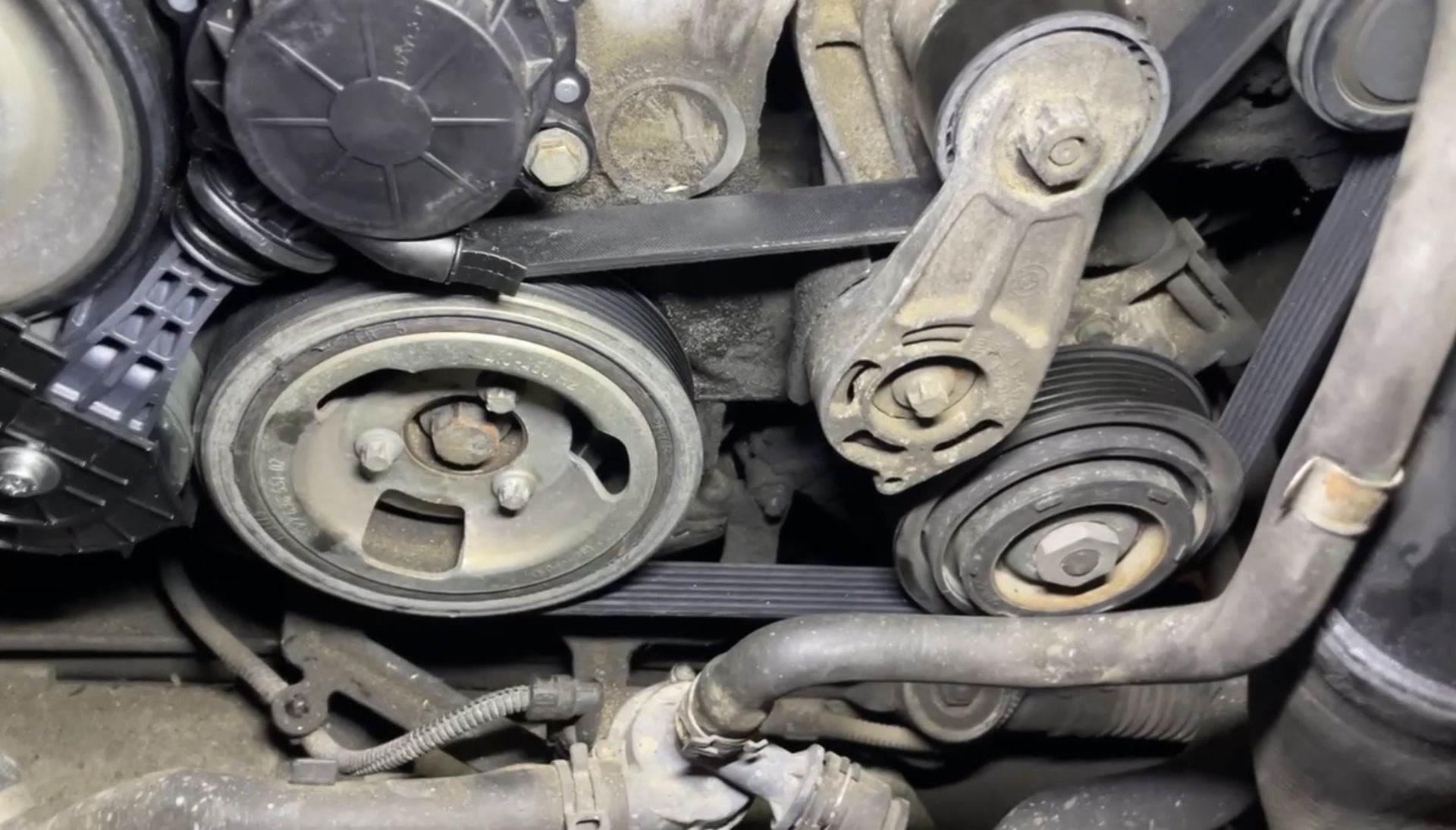 Remplacement kit courroie accessoire à domicile Rhône – garagiste mobile Lyon – Ton Mécano Mobile